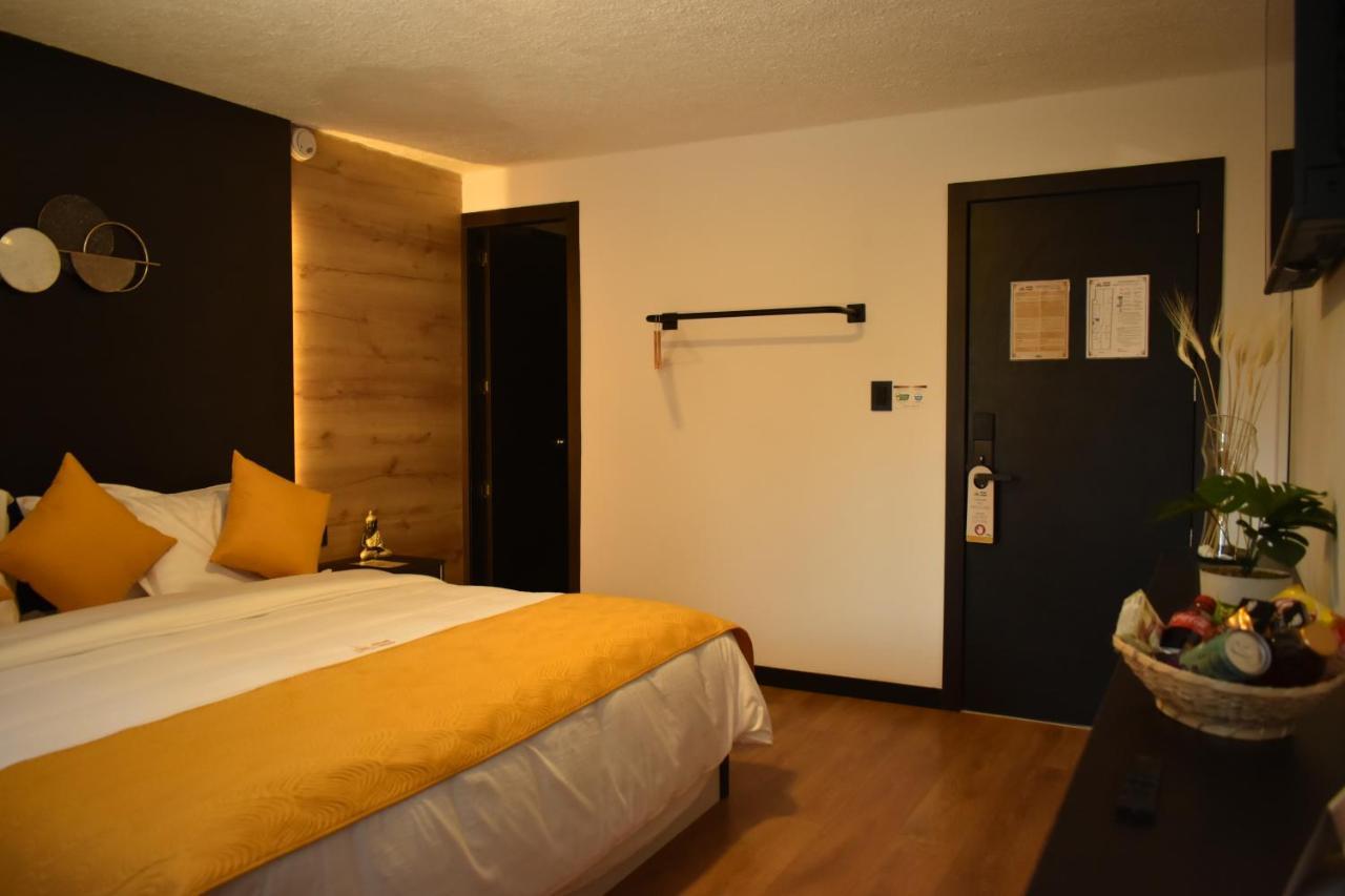 Hotel Vaway クエンカ エクステリア 写真