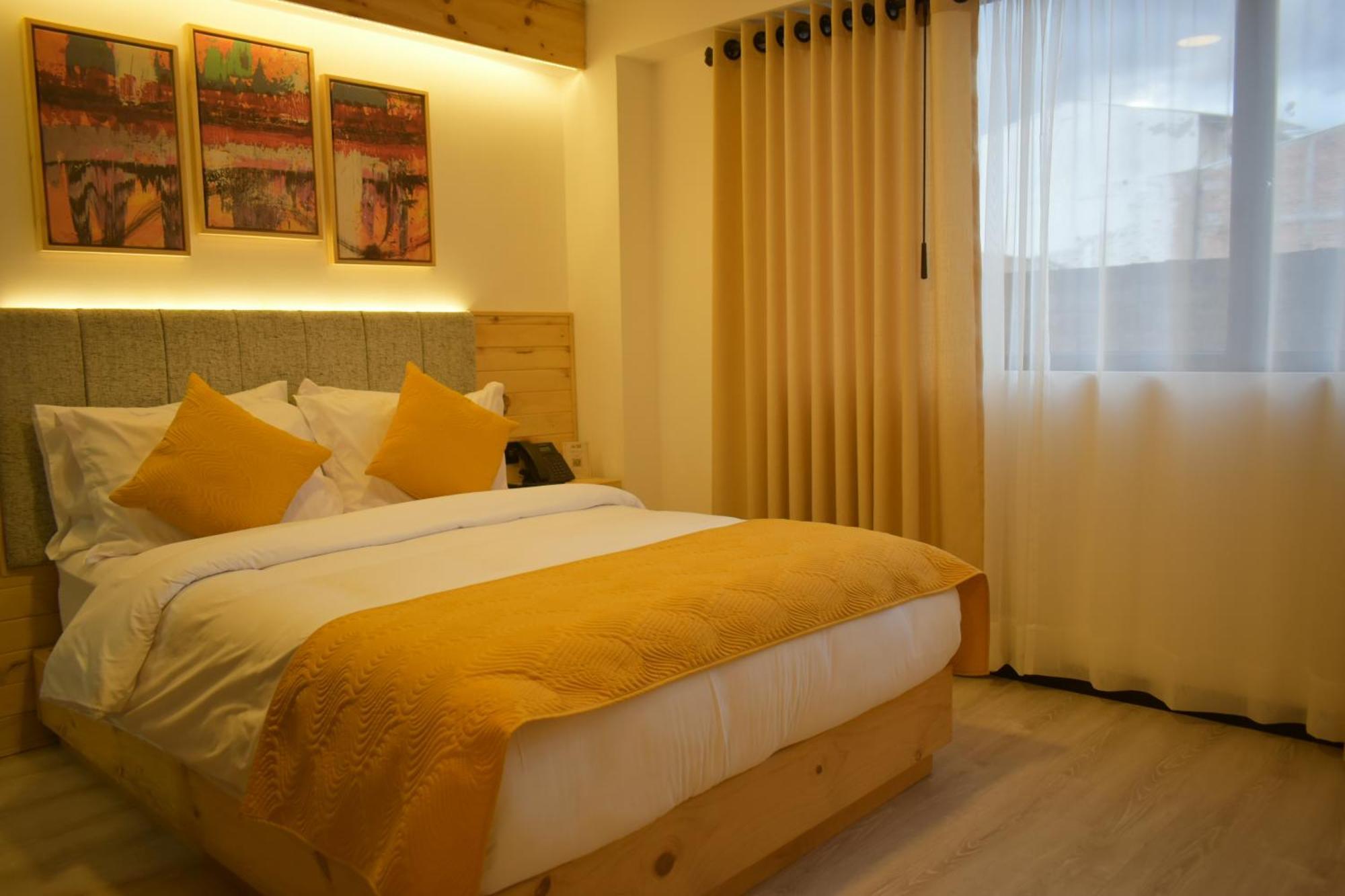 Hotel Vaway クエンカ エクステリア 写真