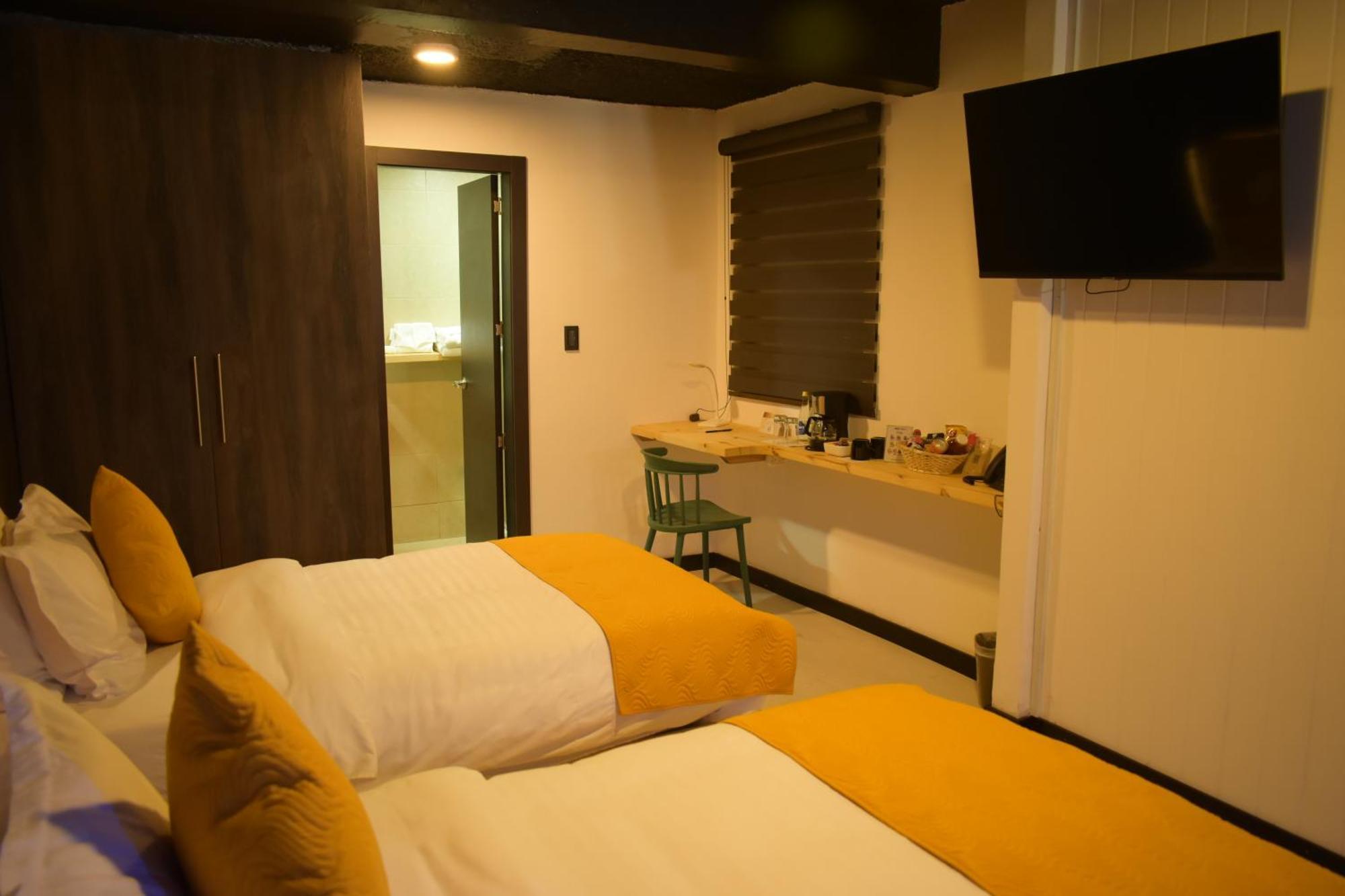 Hotel Vaway クエンカ エクステリア 写真